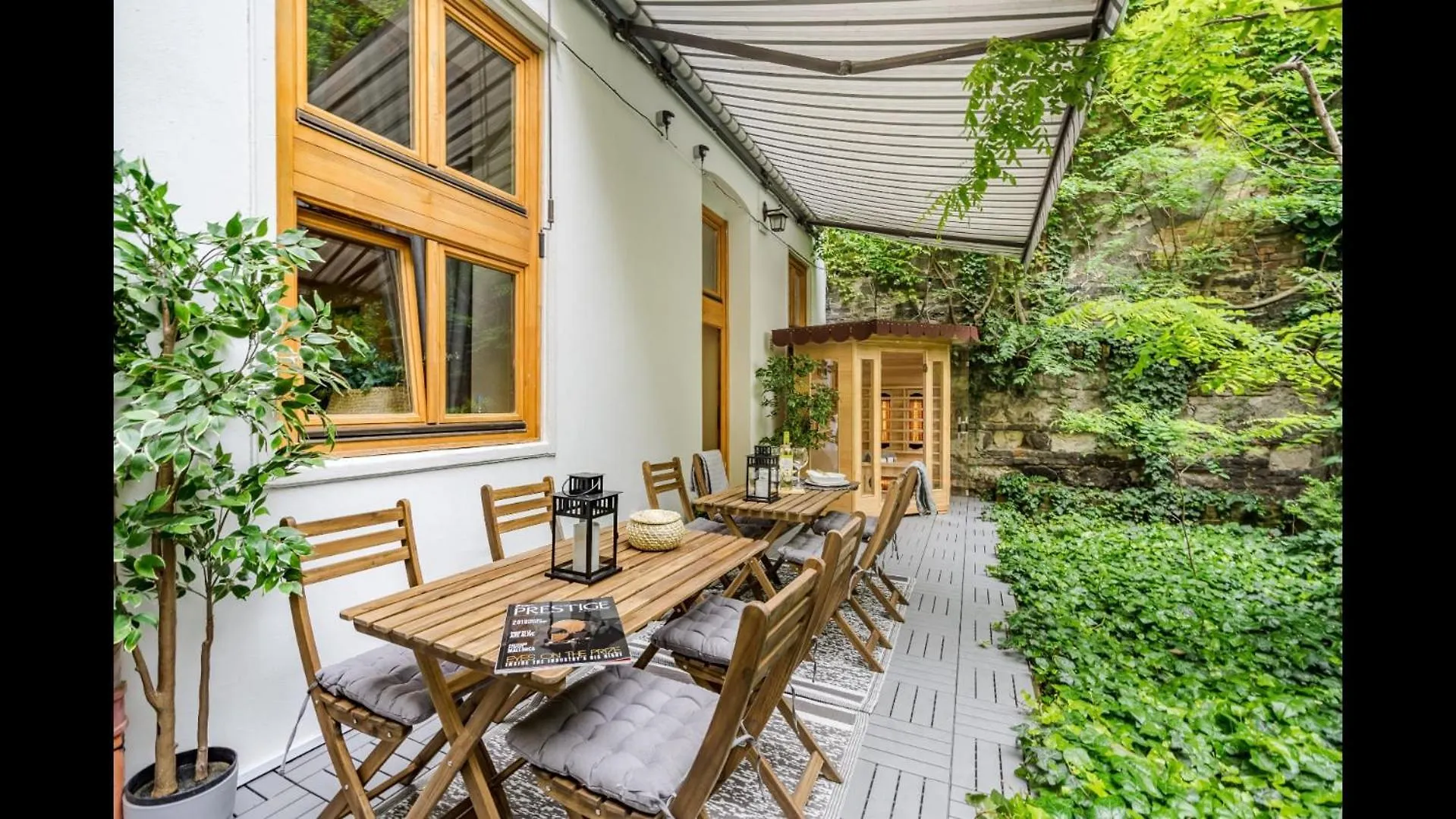 Wellness Wonderland: Garden, Sauna, Jacuzzi In Cbd Budapesta Apartament