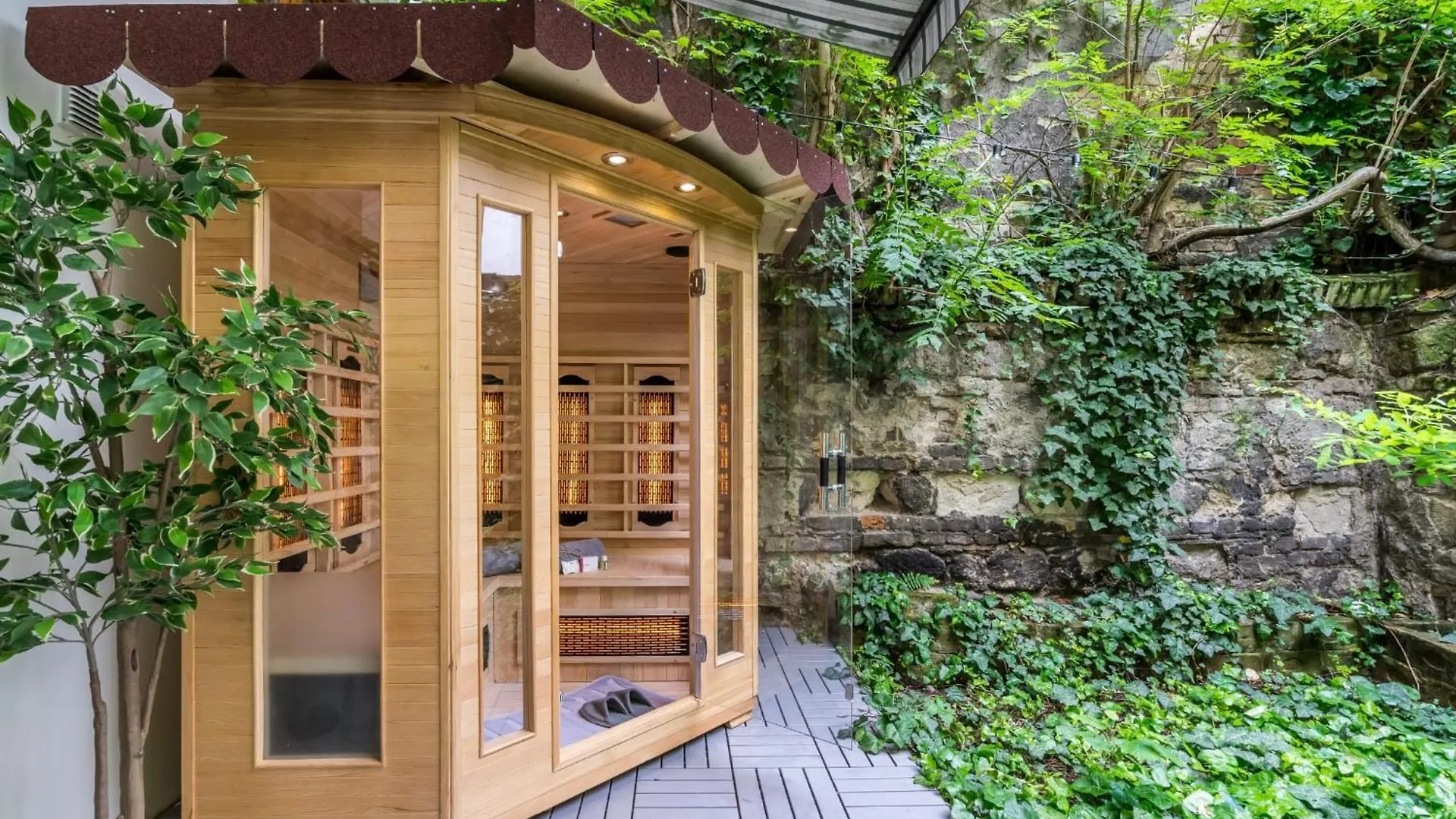 Διαμέρισμα Wellness Wonderland: Garden, Sauna, Jacuzzi In Cbd Βουδαπέστη